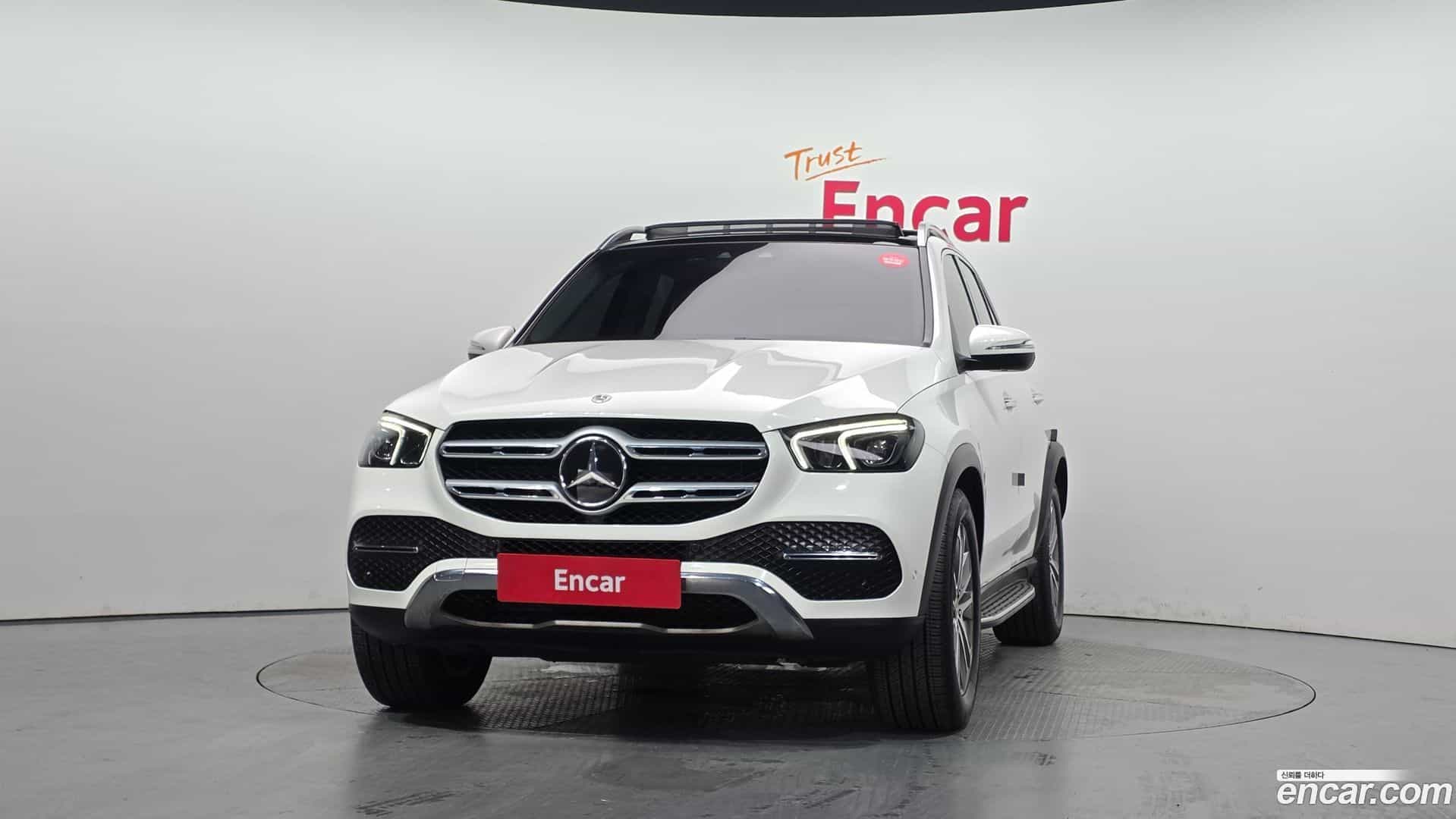 GLE-Class Mercedes-Benz 2021.2-OUTER-003