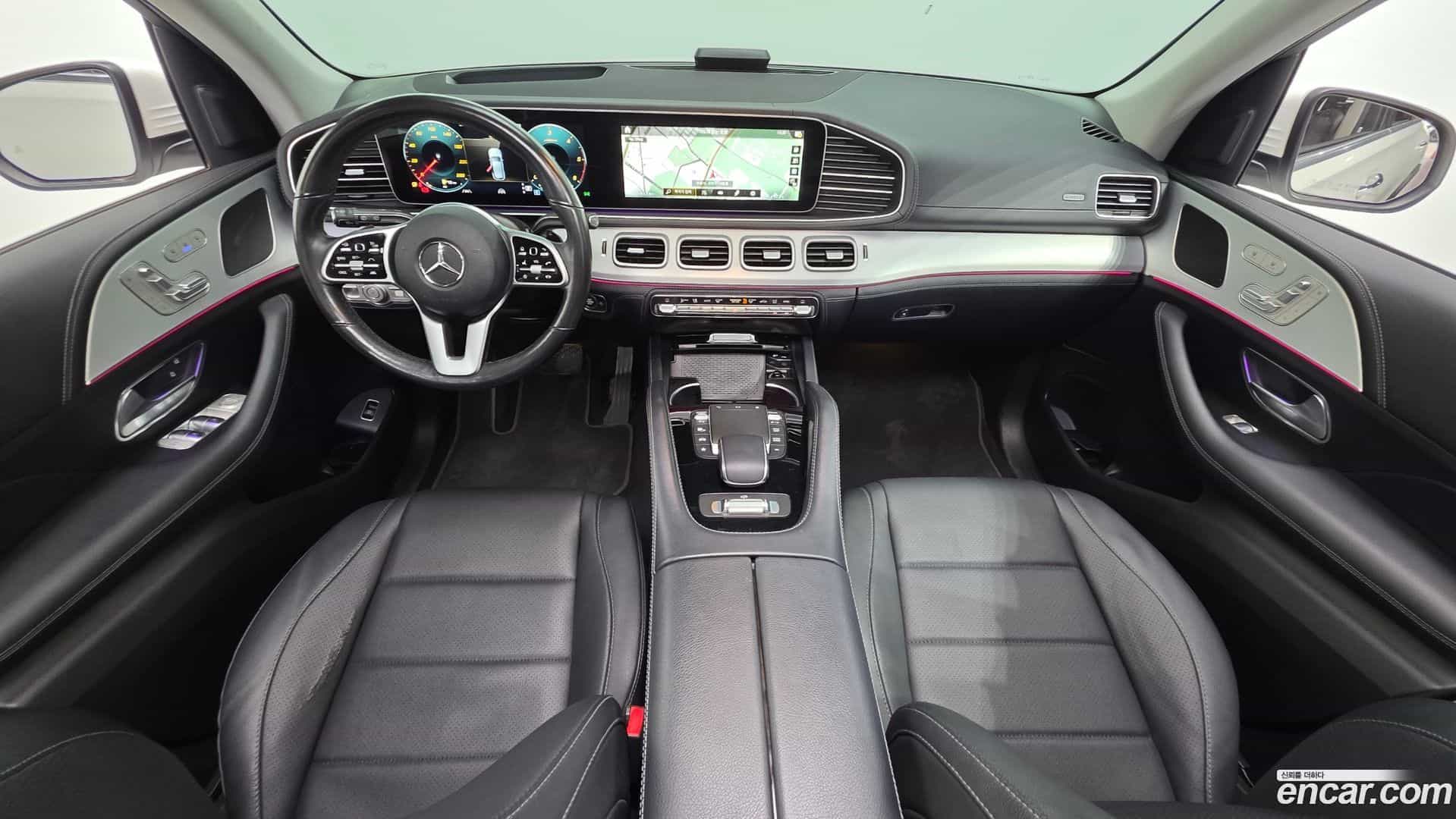 GLE-Class Mercedes-Benz 2021.2-INNER-007