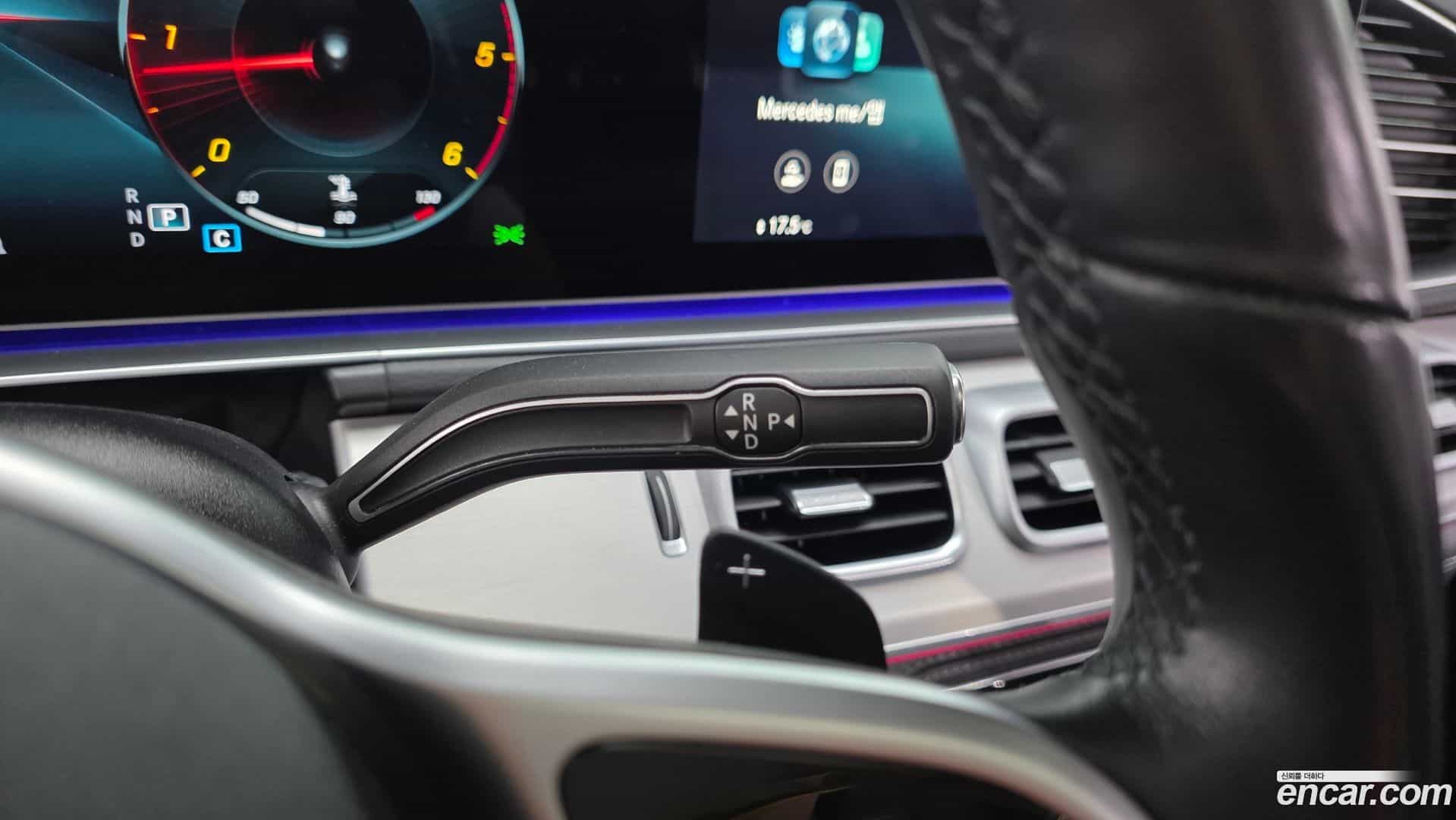 GLE-Class Mercedes-Benz 2021.2-INNER-009