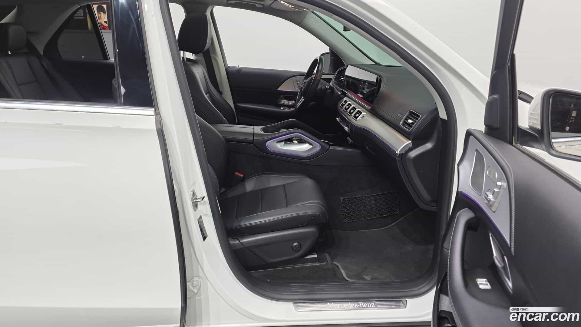 GLE-Class Mercedes-Benz 2021.2-OPTION-015