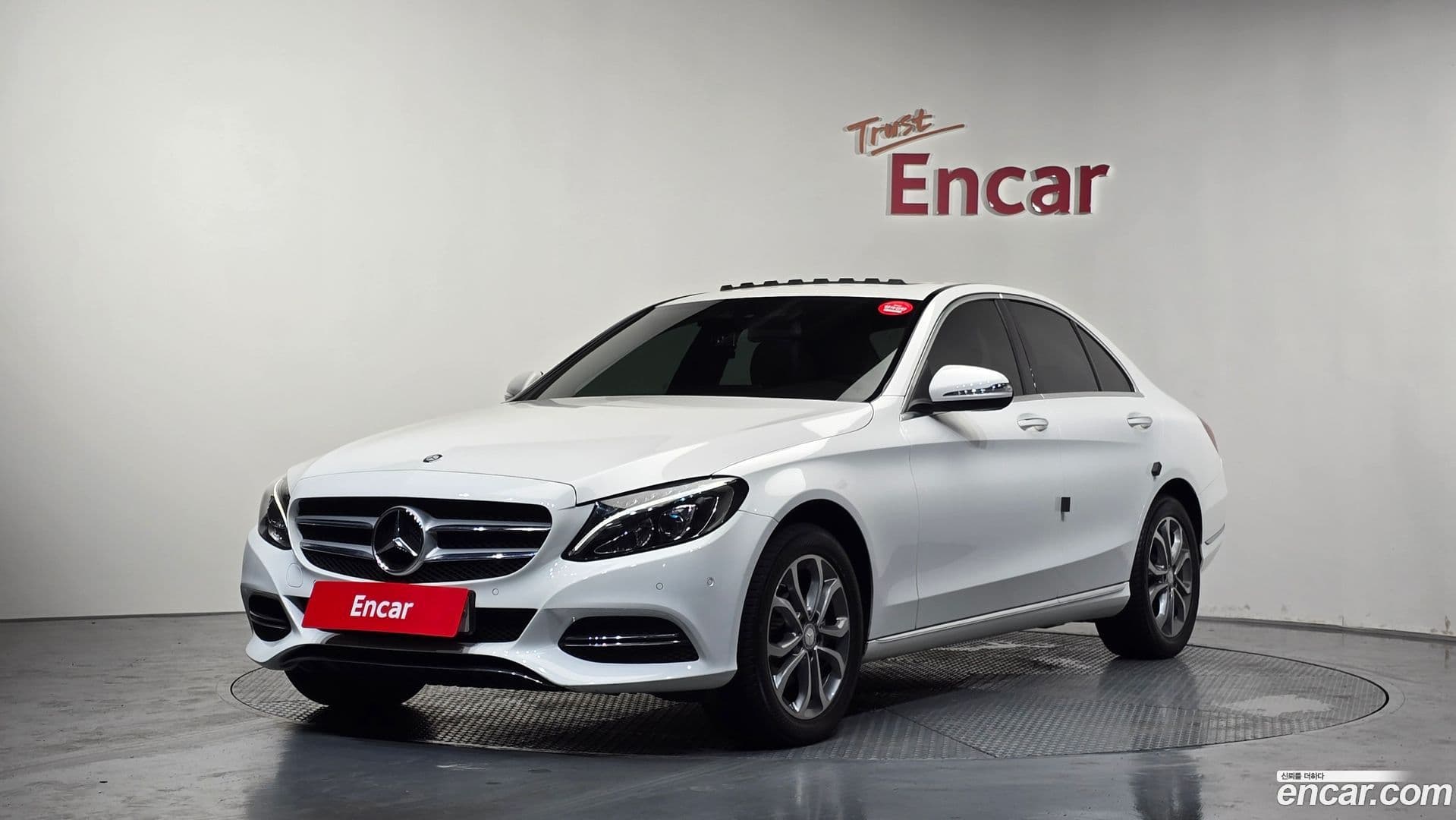 Main__Slider__Photo:C-Class Mercedes-Benz 2015.1-0