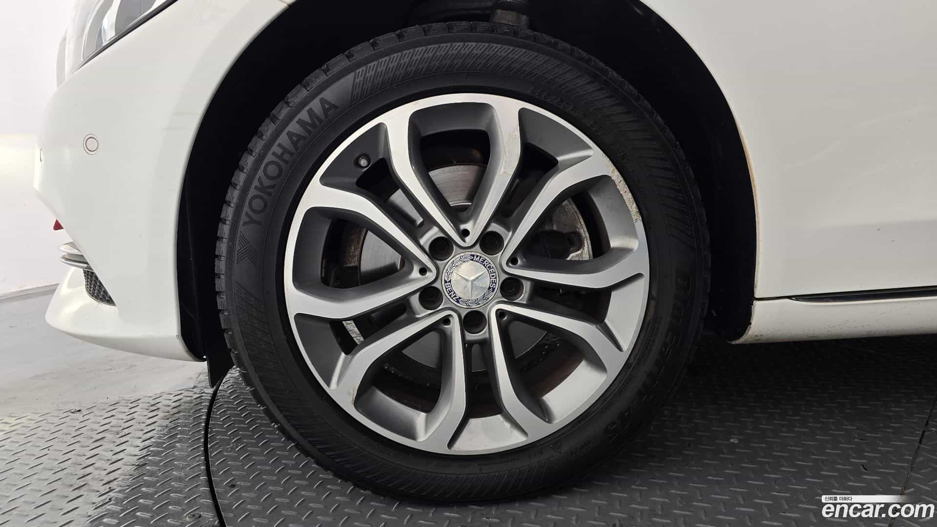 C-Class Mercedes-Benz 2015.1-OUTER-005