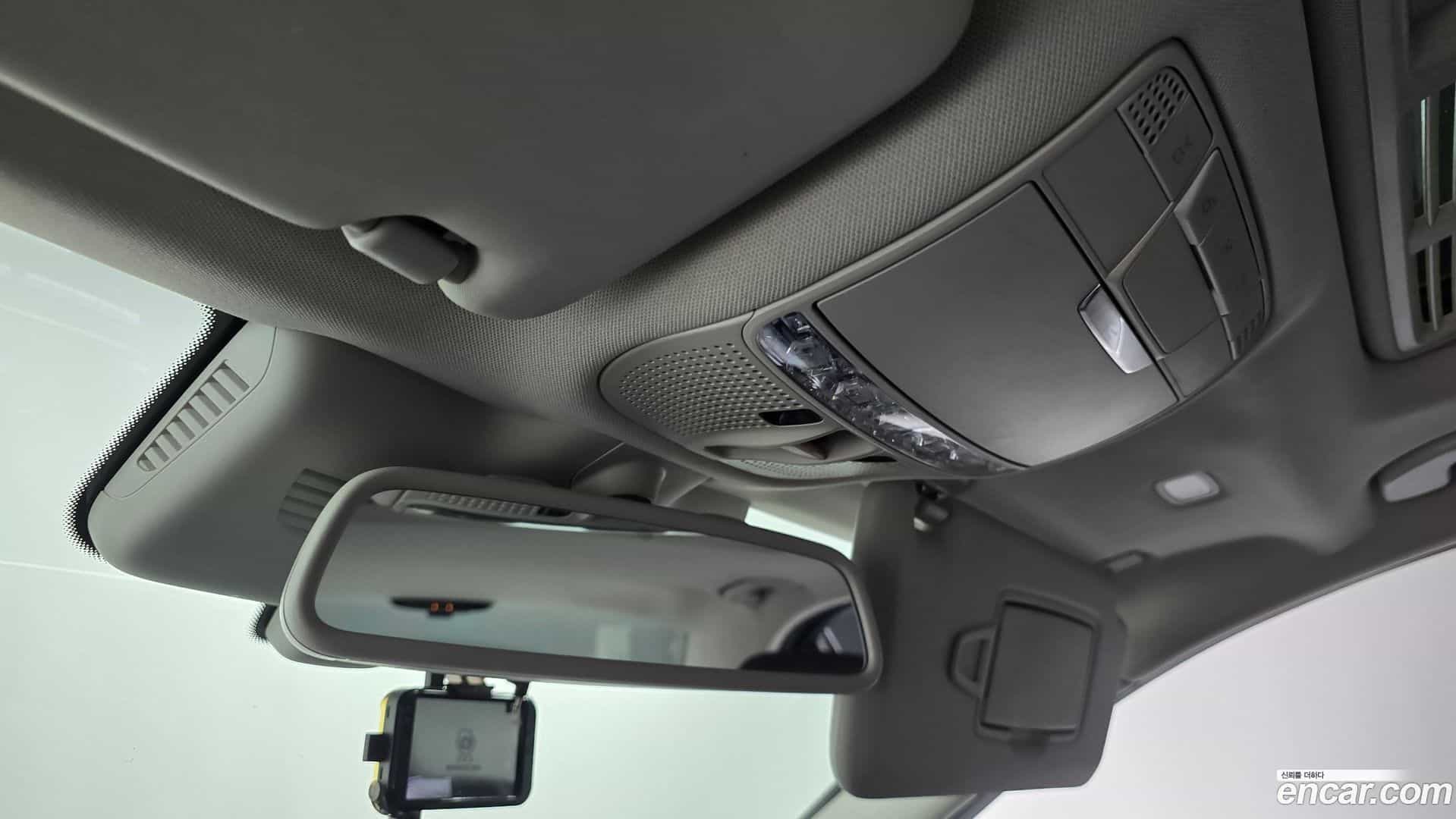 C-Class Mercedes-Benz 2015.1-OPTION-023