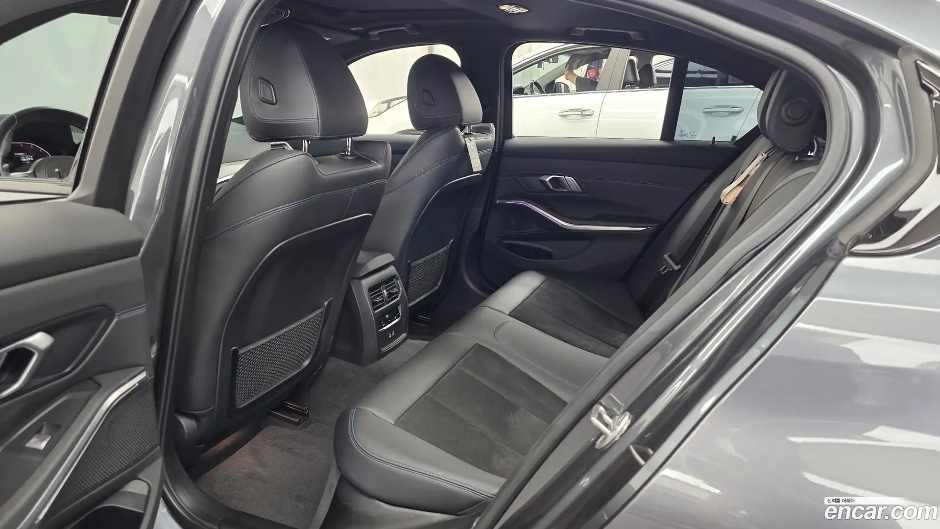 3-Series BMW 2021.4-INNER-036