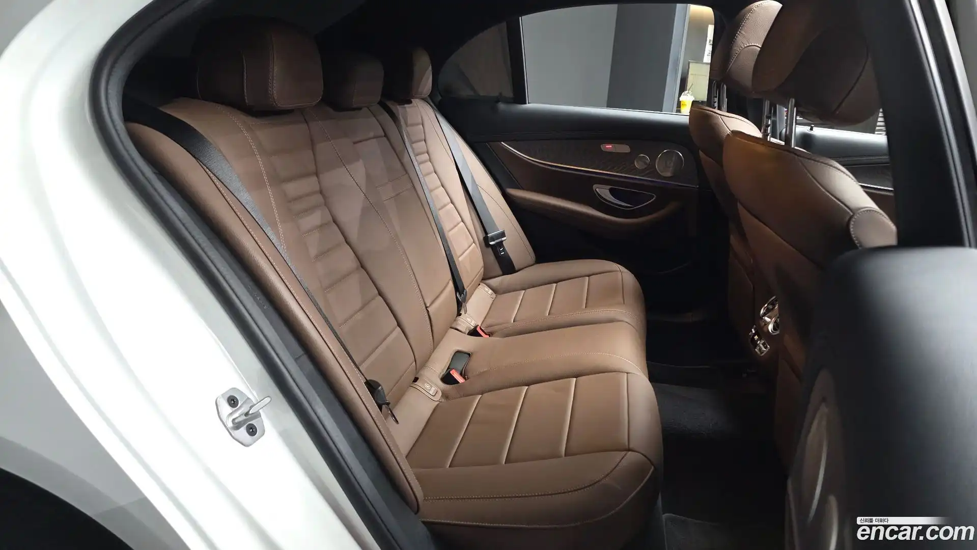 E-Class Mercedes-Benz 2023.1-OPTION-016