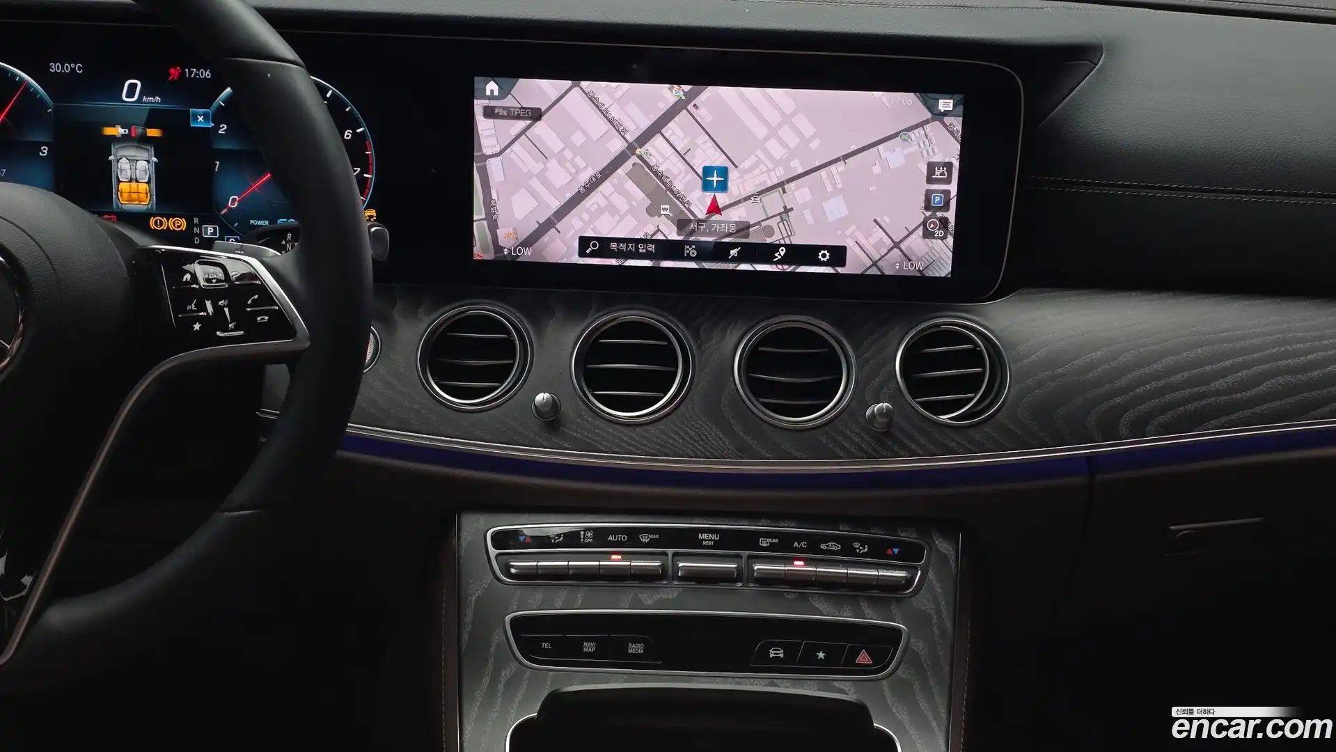 E-Class Mercedes-Benz 2023.1-OPTION-019