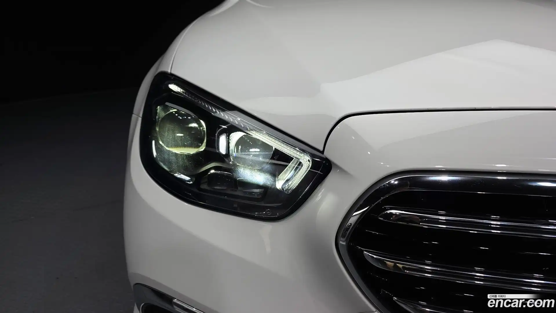 E-Class Mercedes-Benz 2023.1-OUTER-032