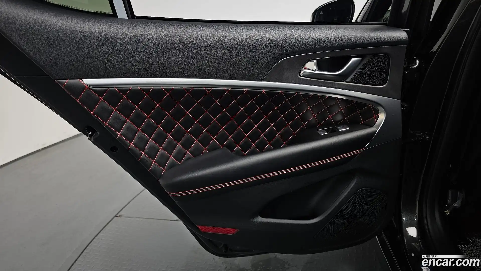 G70 Genesis 2024.9-INNER-035