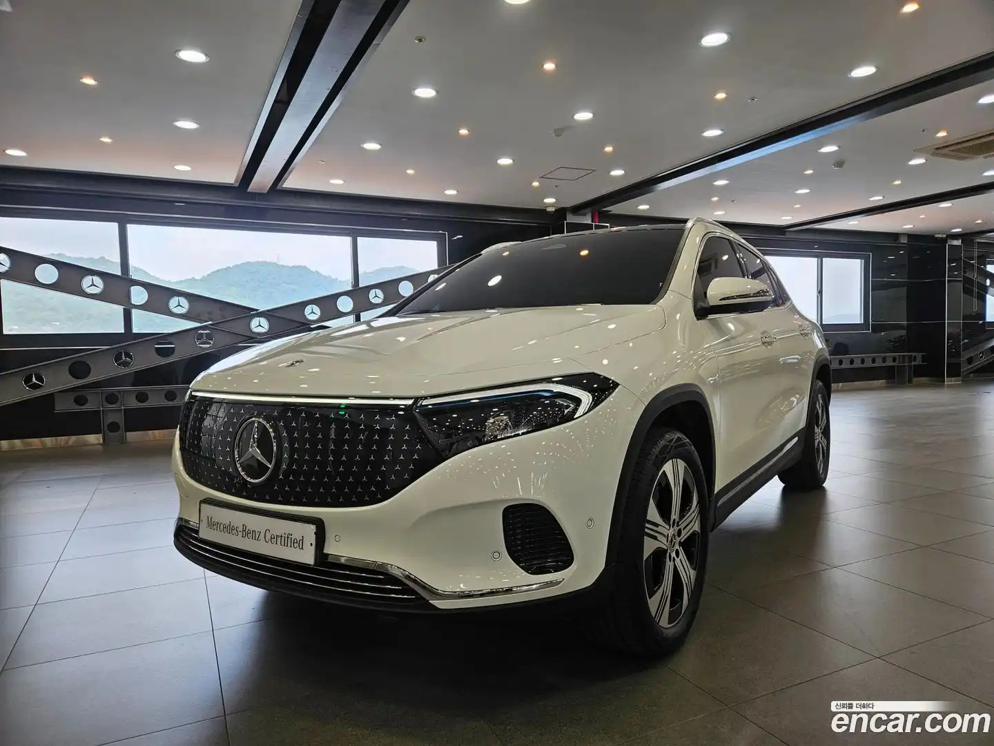 EQA Mercedes-Benz 2024.11-OUTER-001