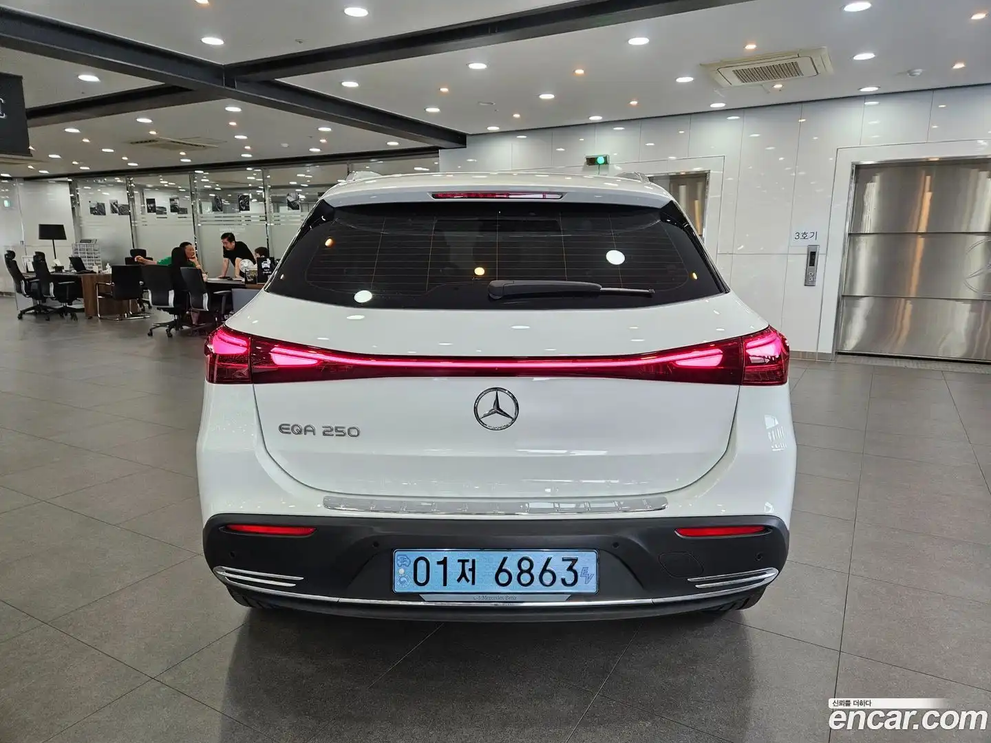 EQA Mercedes-Benz 2024.11-OUTER-004