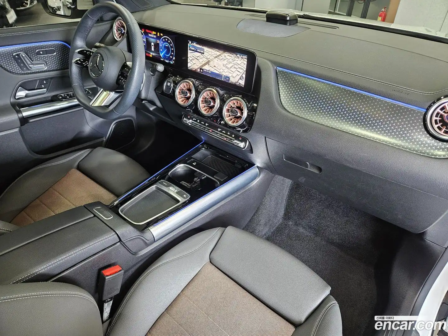 EQA Mercedes-Benz 2024.11-OPTION-017