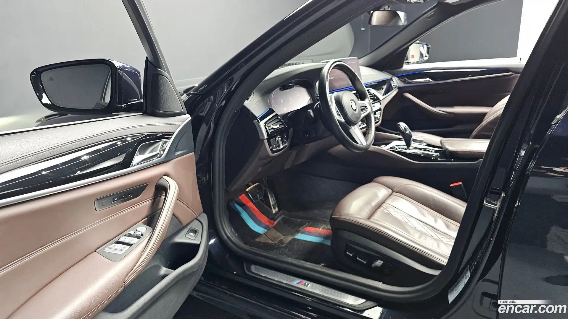 5-Series BMW 2021.6-INNER-010