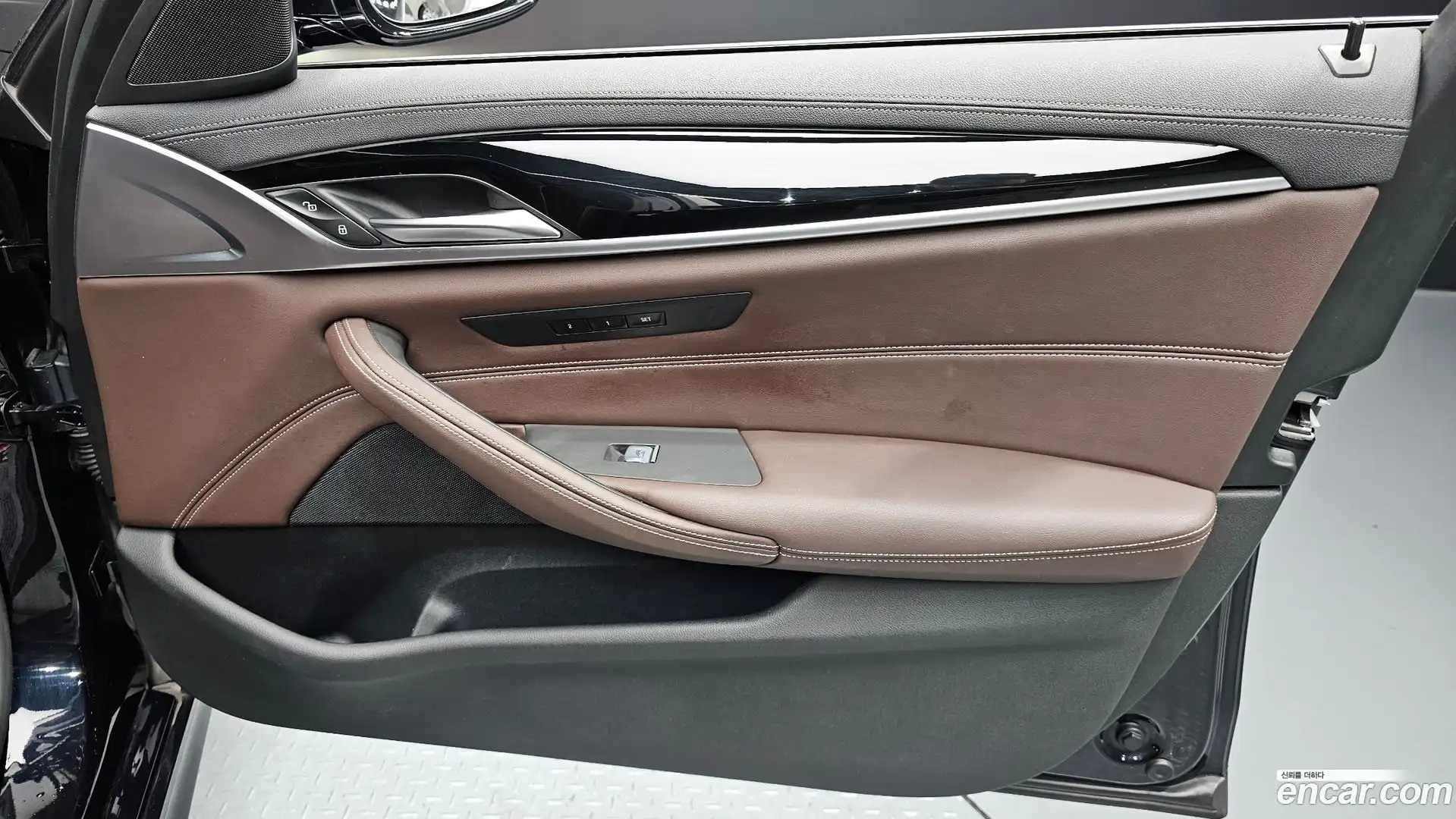 5-Series BMW 2021.6-INNER-034