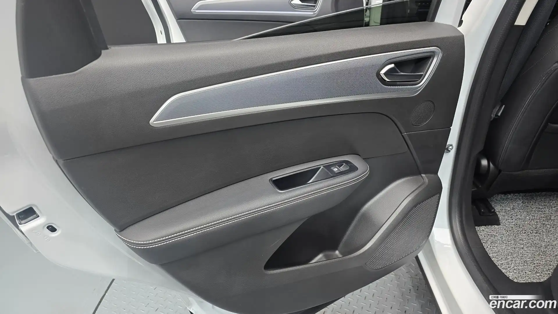 XM3 Renault Korea 2022.8-INNER-035