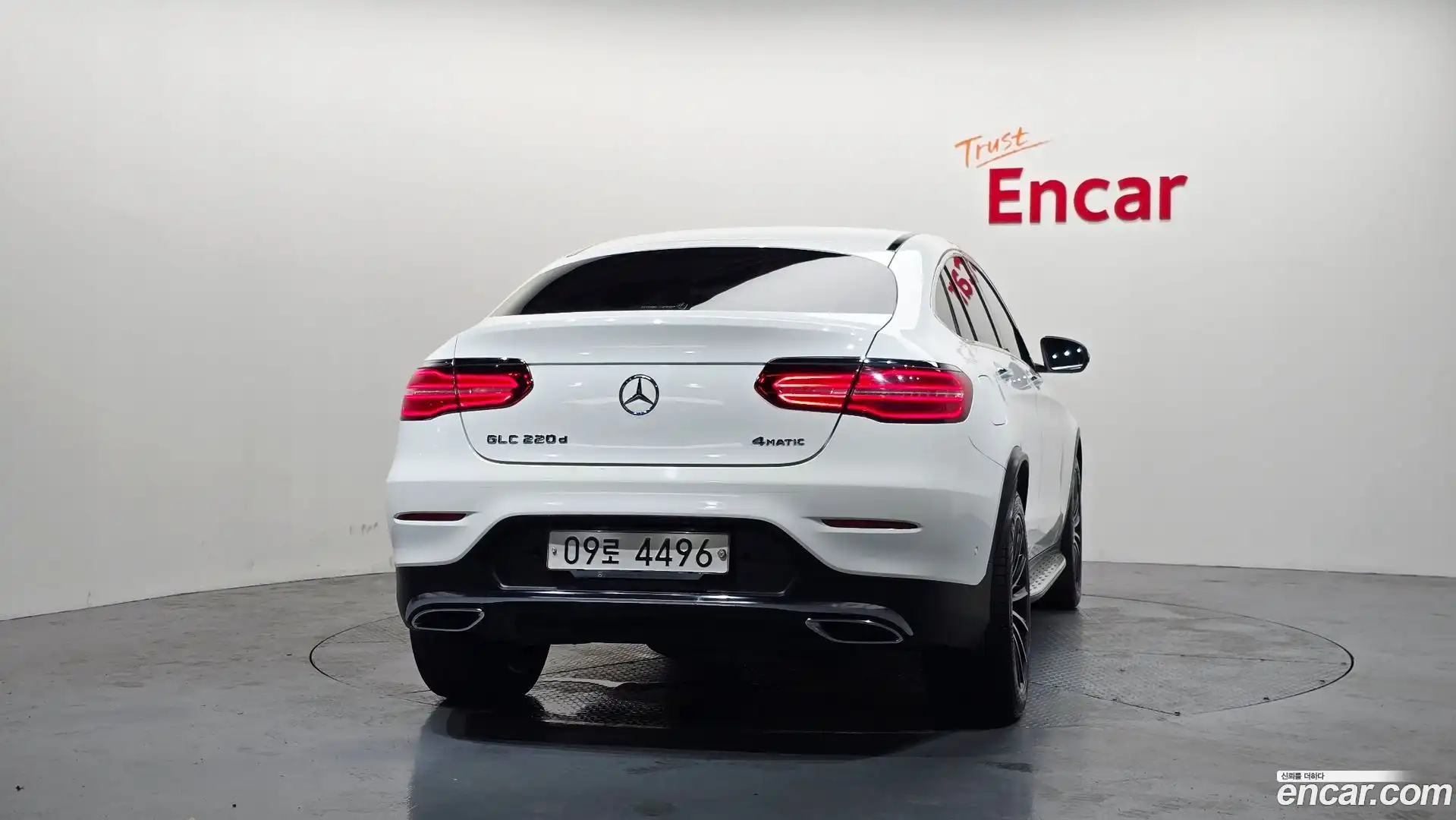 GLC-Class Mercedes-Benz 2017.3-OUTER-004