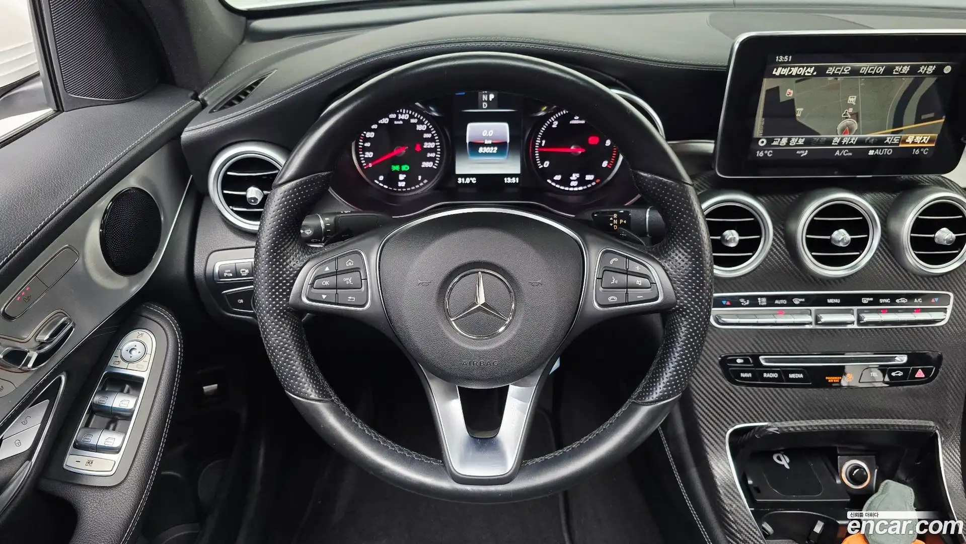 GLC-Class Mercedes-Benz 2017.3-OPTION-017