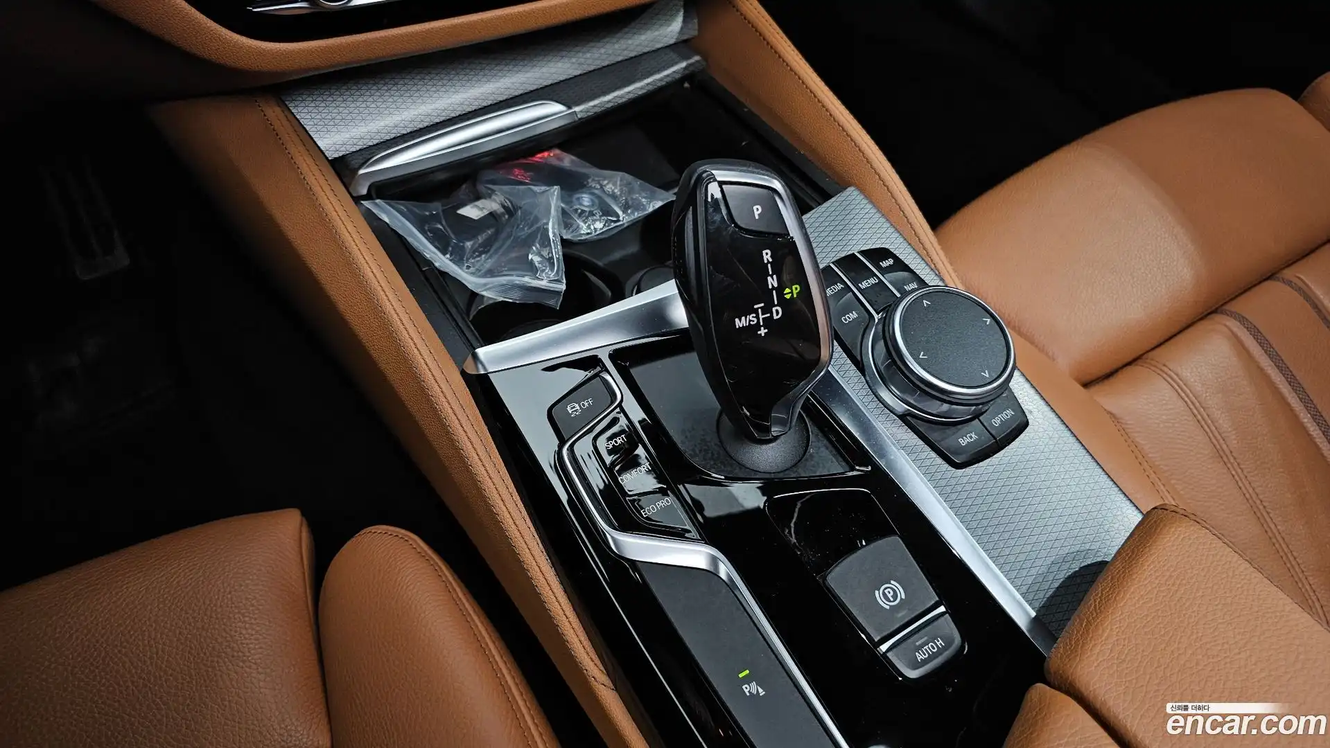 5-Series BMW 2018.0-INNER-009