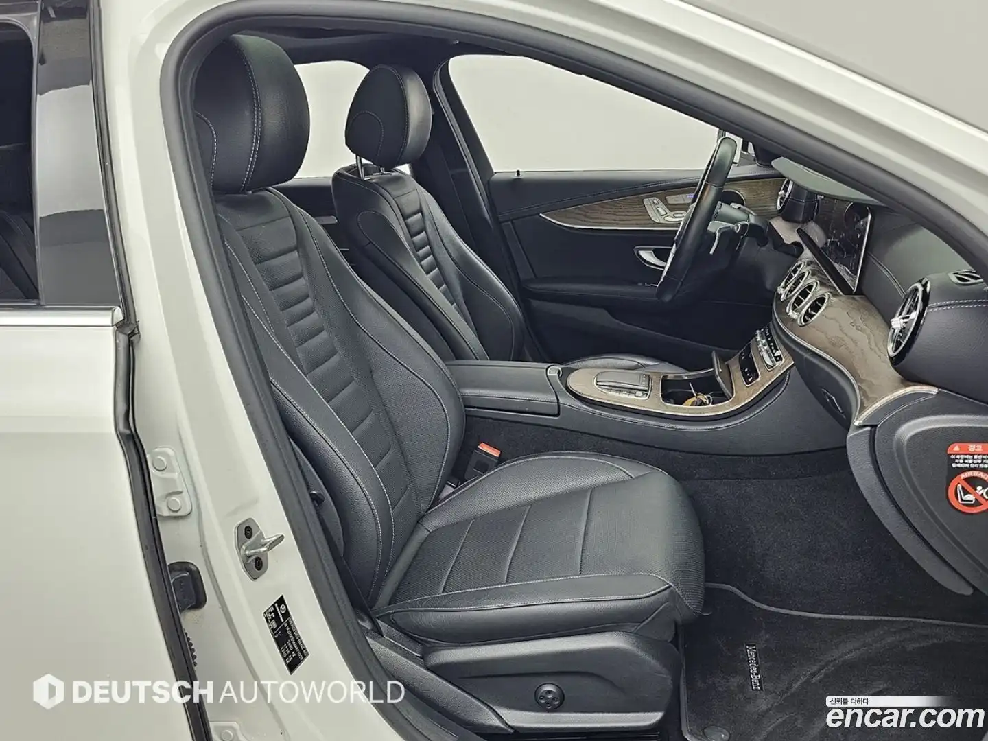 E-Class Mercedes-Benz 2021.6-INNER-010