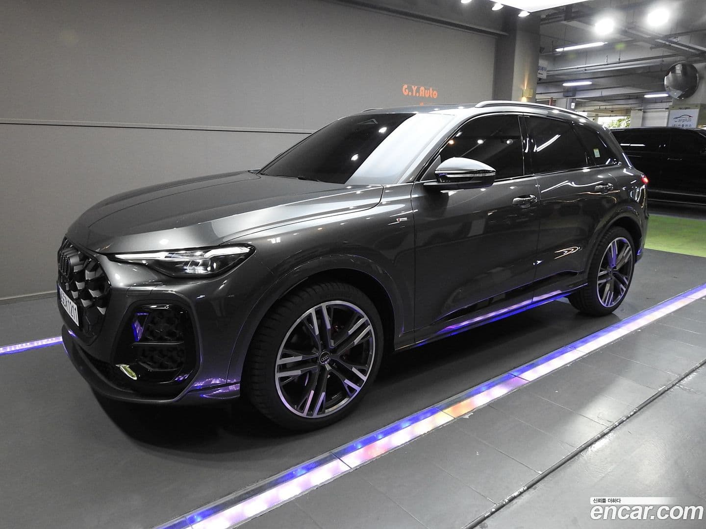 Main__Slider__Photo:Q5 Audi 2025.11-0
