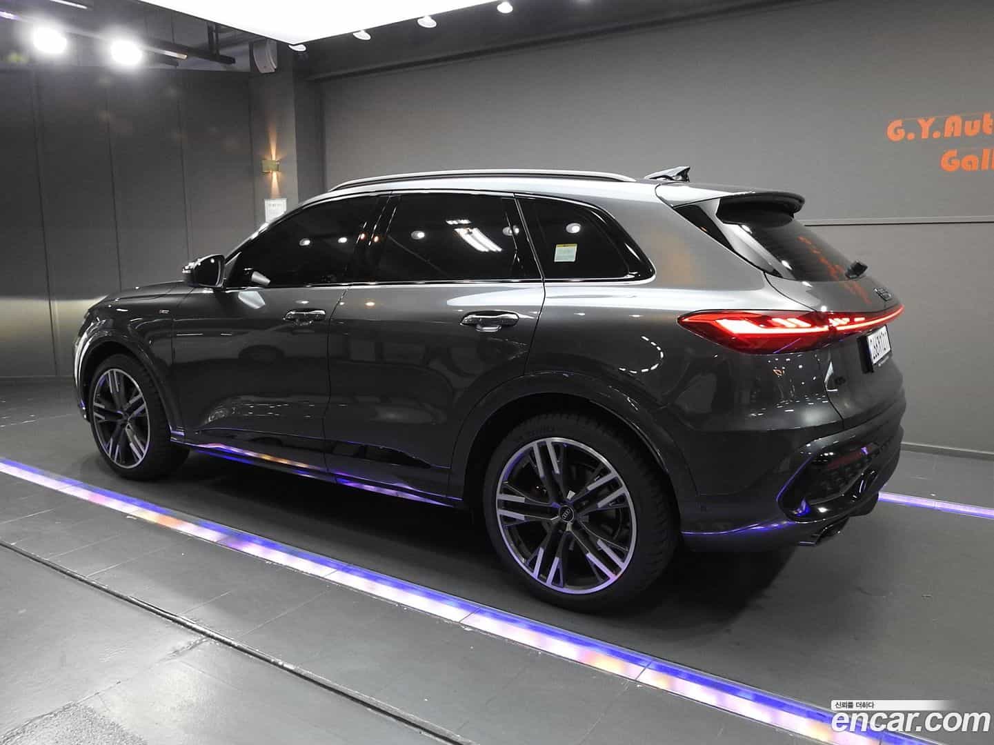 Q5 Audi 2025.11-OUTER-002