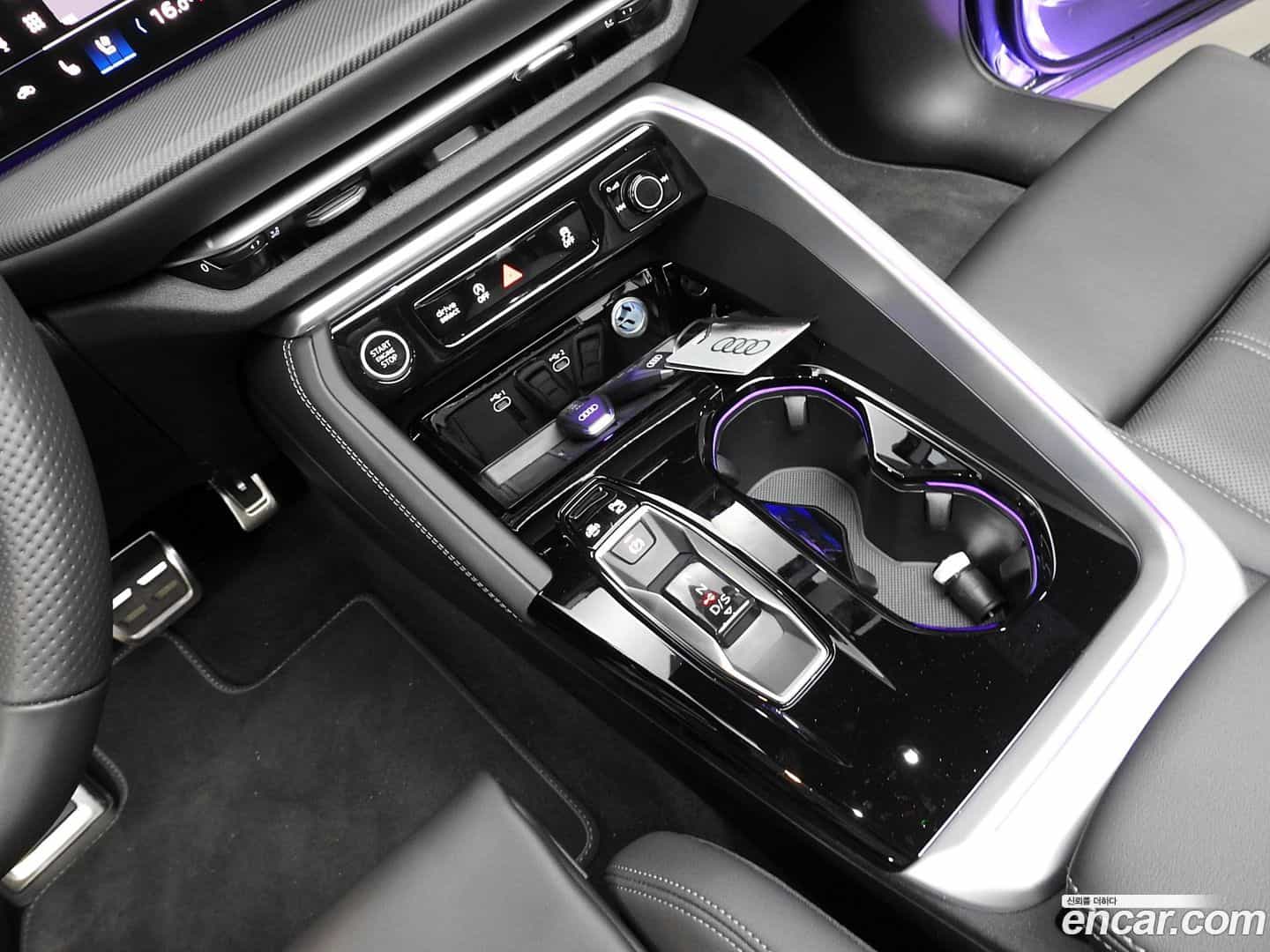 Q5 Audi 2025.11-OPTION-020