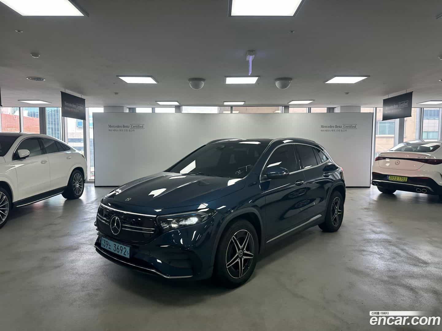 EQA Mercedes-Benz 2021.11-OUTER-001