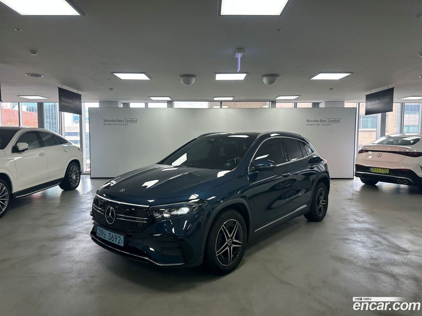 Main__Slider__Photo:EQA Mercedes-Benz 2021.11-0