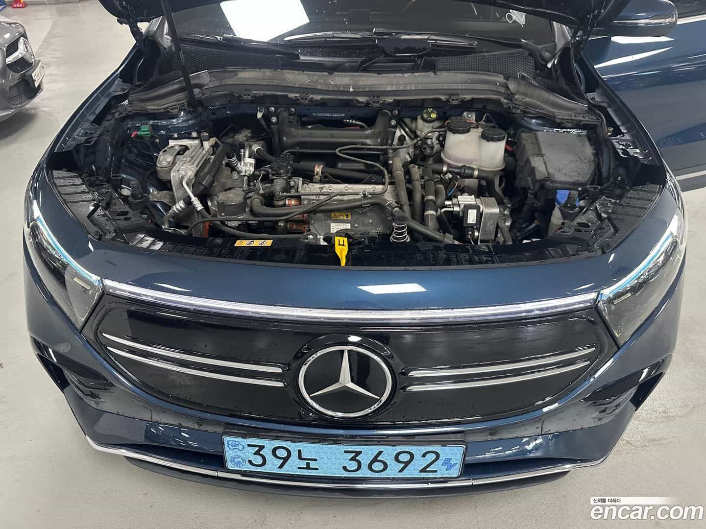 EQA Mercedes-Benz 2021.11-OUTER-006