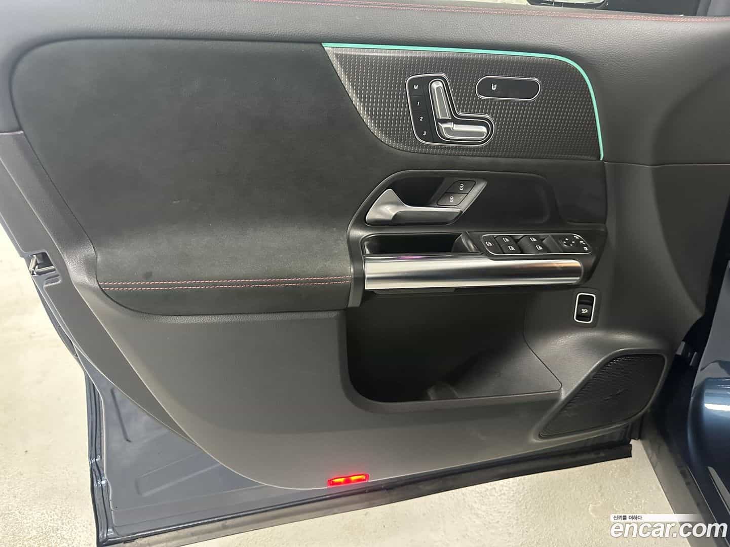 EQA Mercedes-Benz 2021.11-OPTION-019