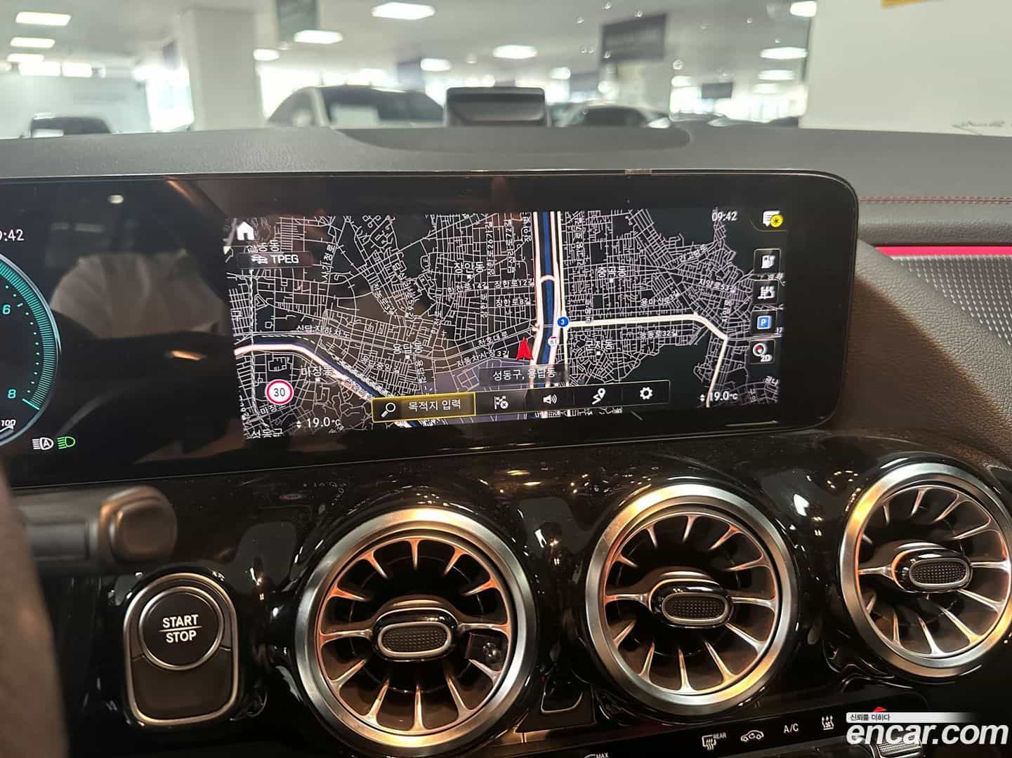 EQA Mercedes-Benz 2021.11-OPTION-020