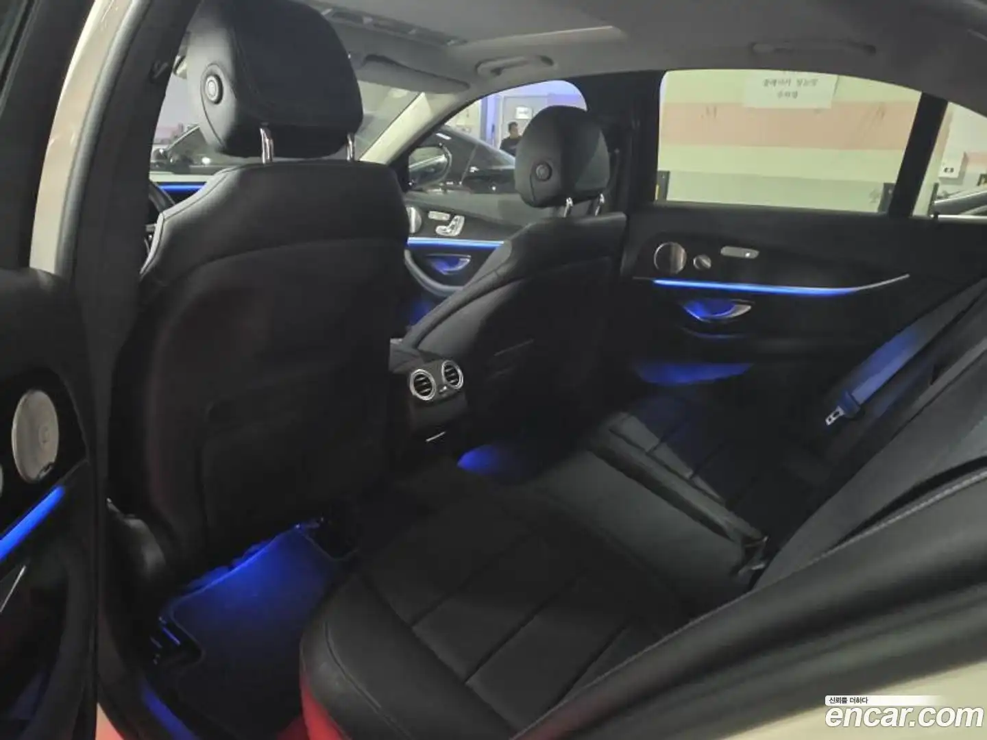 E-Class Mercedes-Benz 2019.0-INNER-007