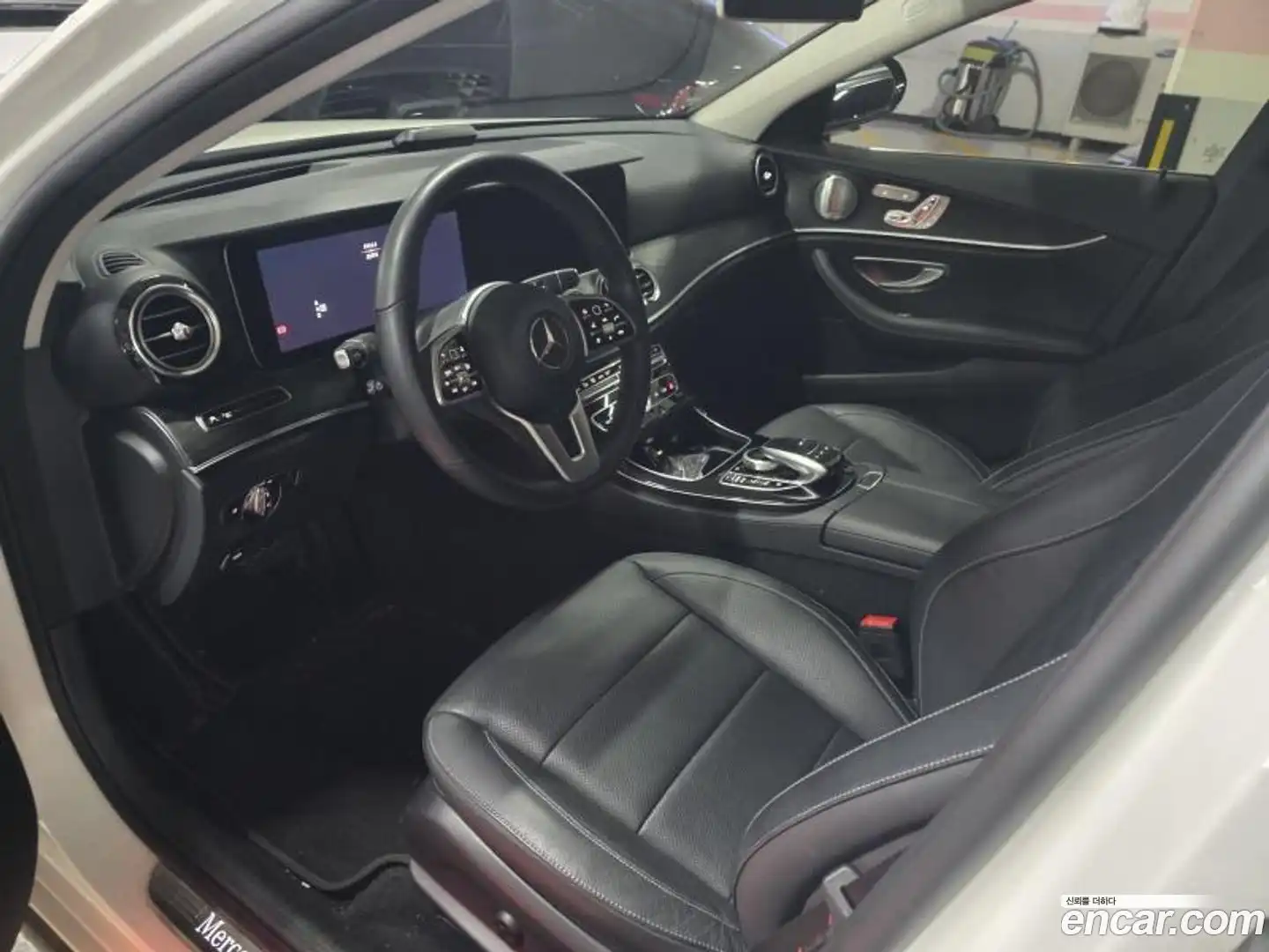 E-Class Mercedes-Benz 2019.0-OPTION-017
