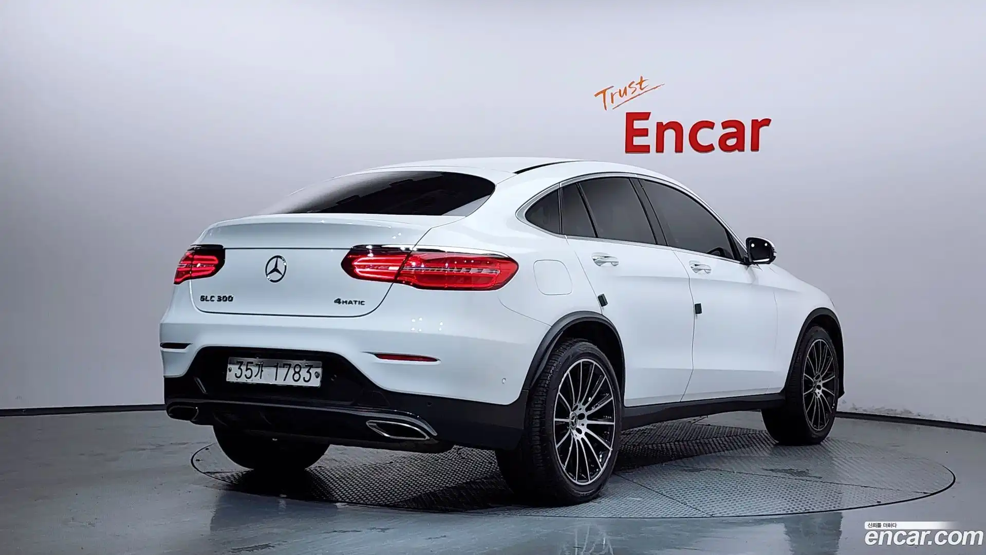 GLC-Class Mercedes-Benz 2019.2-OUTER-002