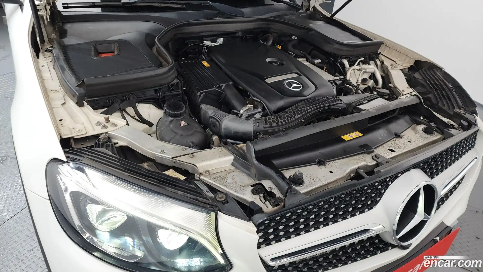 GLC-Class Mercedes-Benz 2019.2-OUTER-006