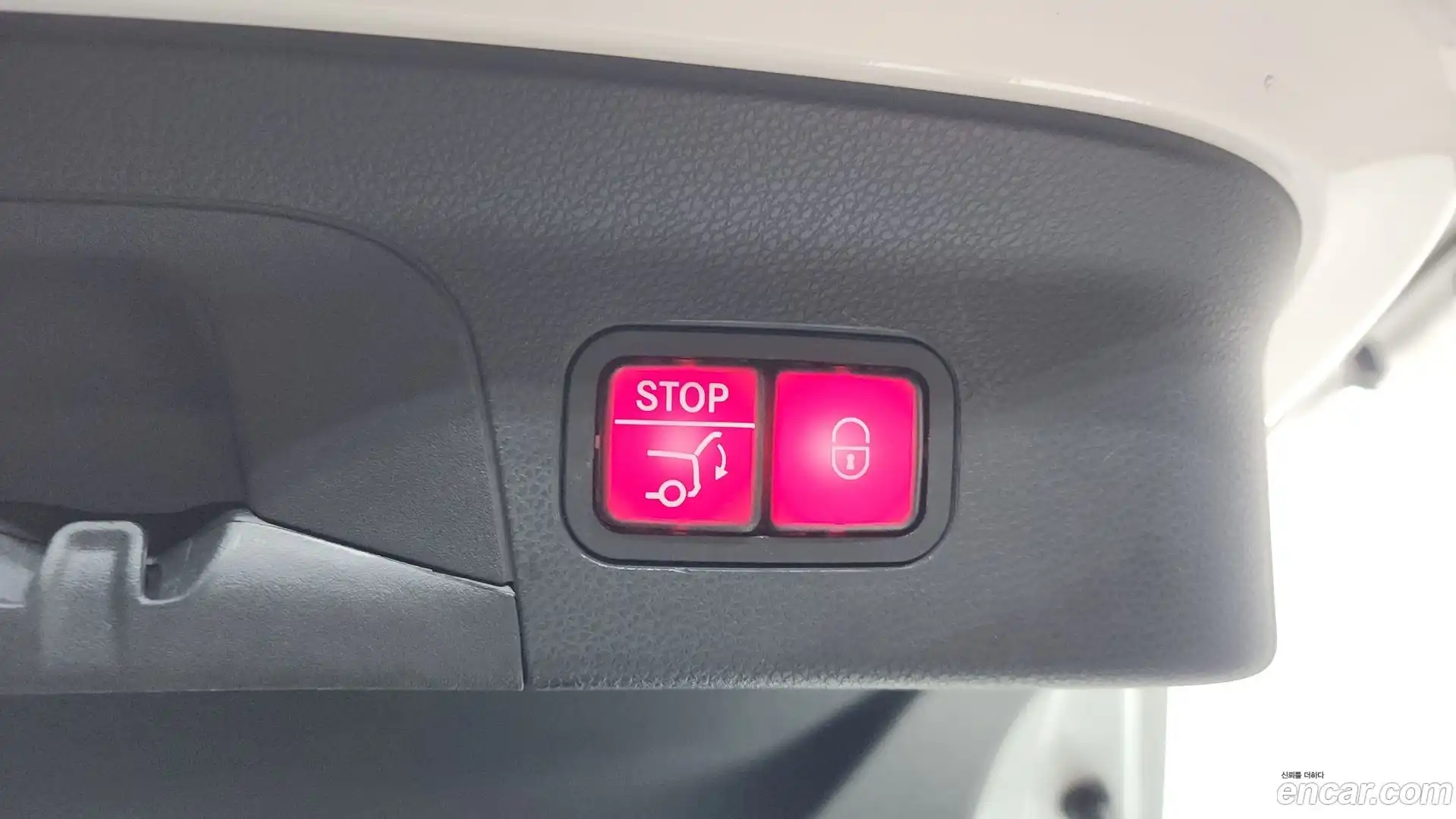 GLC-Class Mercedes-Benz 2019.2-OPTION-020