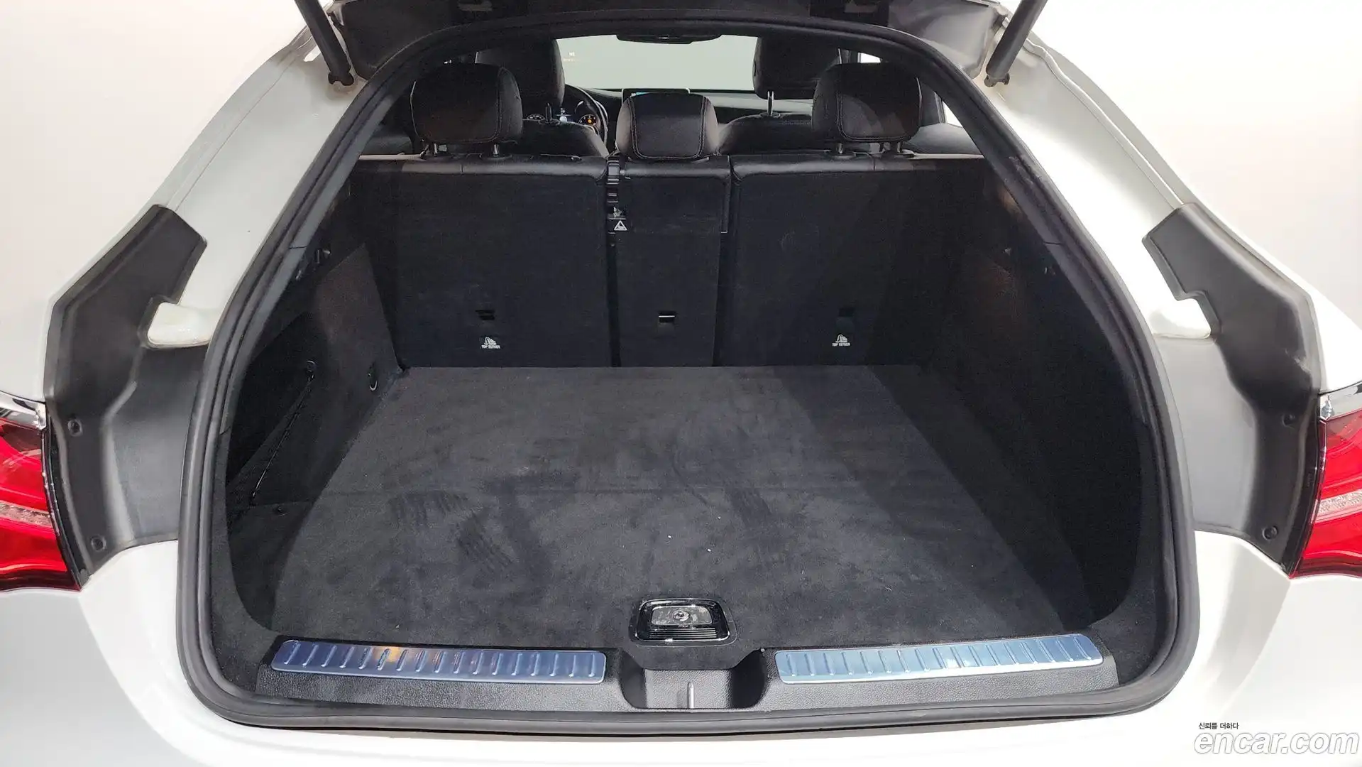 GLC-Class Mercedes-Benz 2019.2-OPTION-021