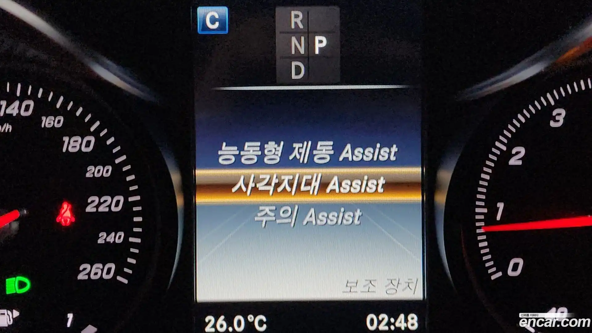 GLC-Class Mercedes-Benz 2019.2-OPTION-023