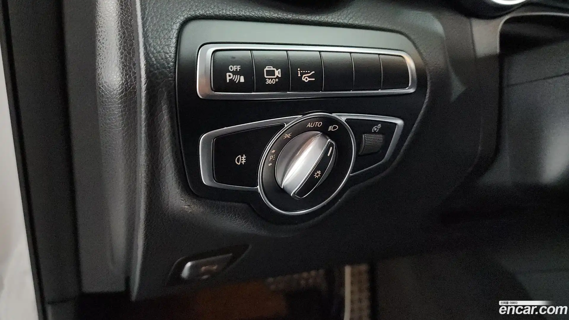 GLC-Class Mercedes-Benz 2019.2-OPTION-042