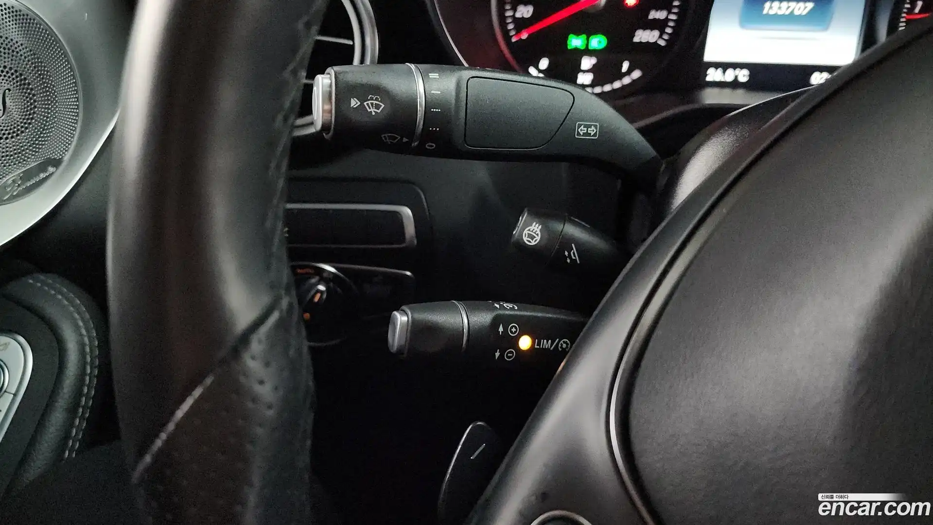 GLC-Class Mercedes-Benz 2019.2-OPTION-043