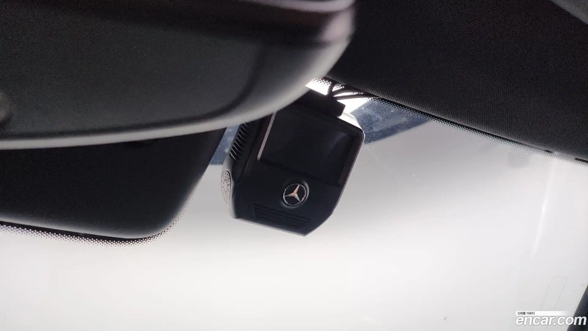 GLC-Class Mercedes-Benz 2019.2-OPTION-046
