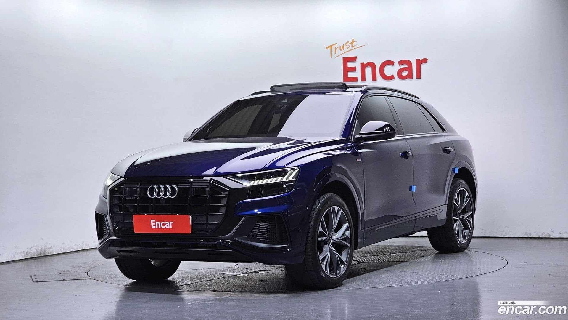 Main__Slider__Photo:Q8 Audi 2022.7-0