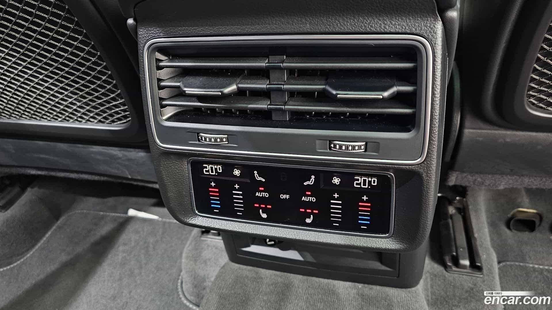 Q8 Audi 2022.7-OPTION-022