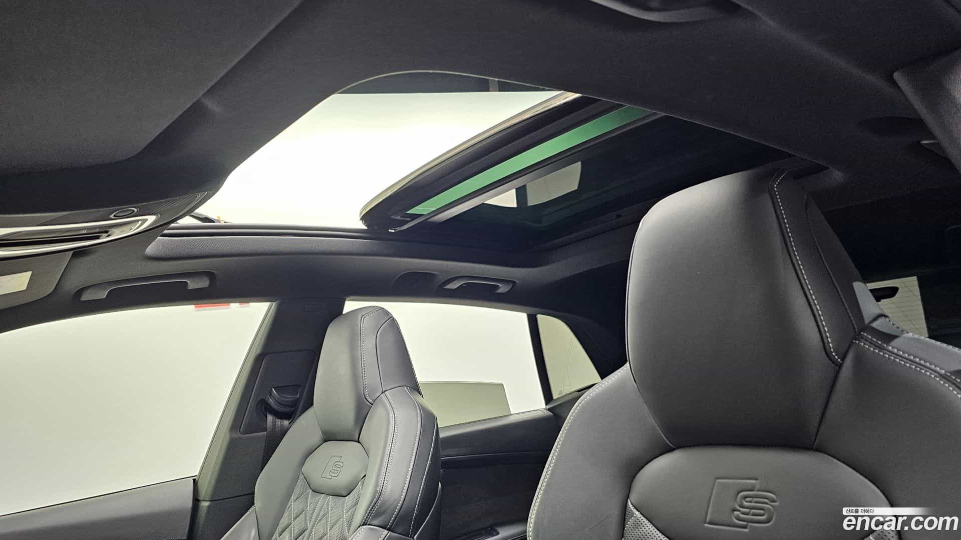 Q8 Audi 2022.7-OPTION-023