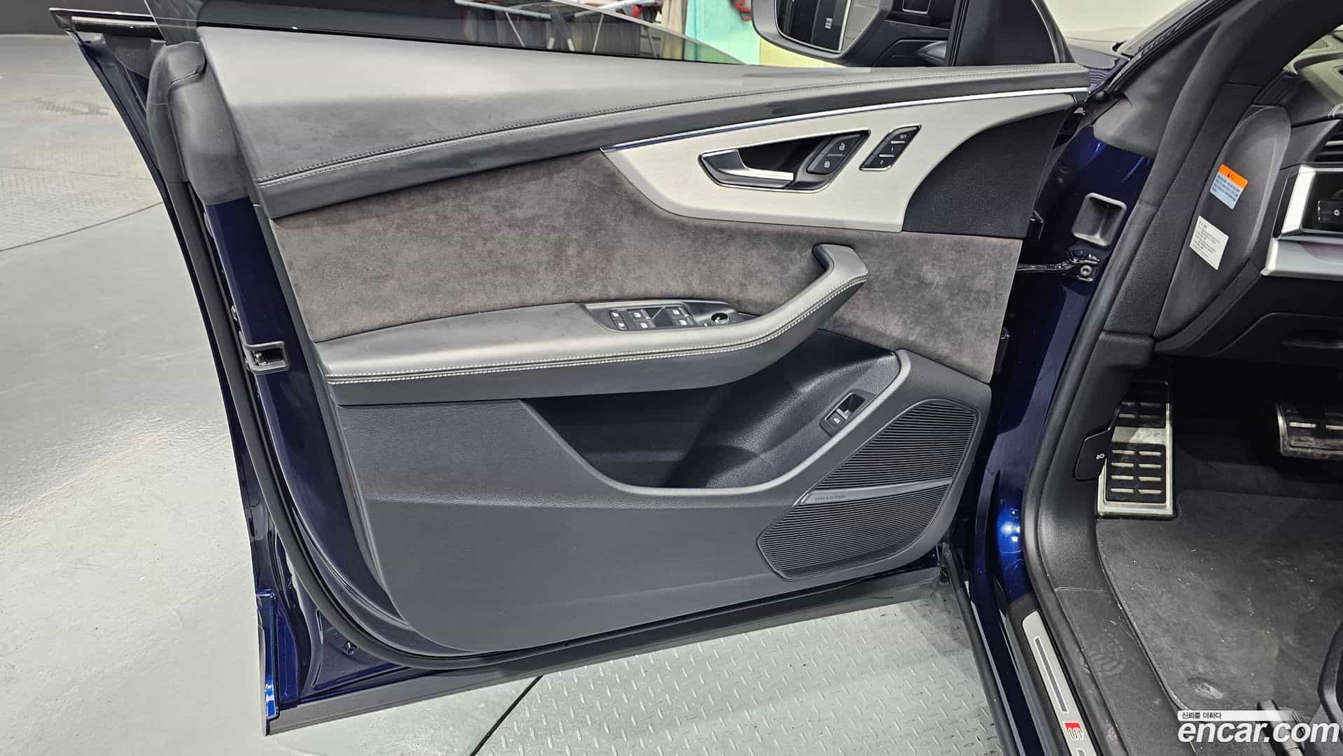 Q8 Audi 2022.7-INNER-034