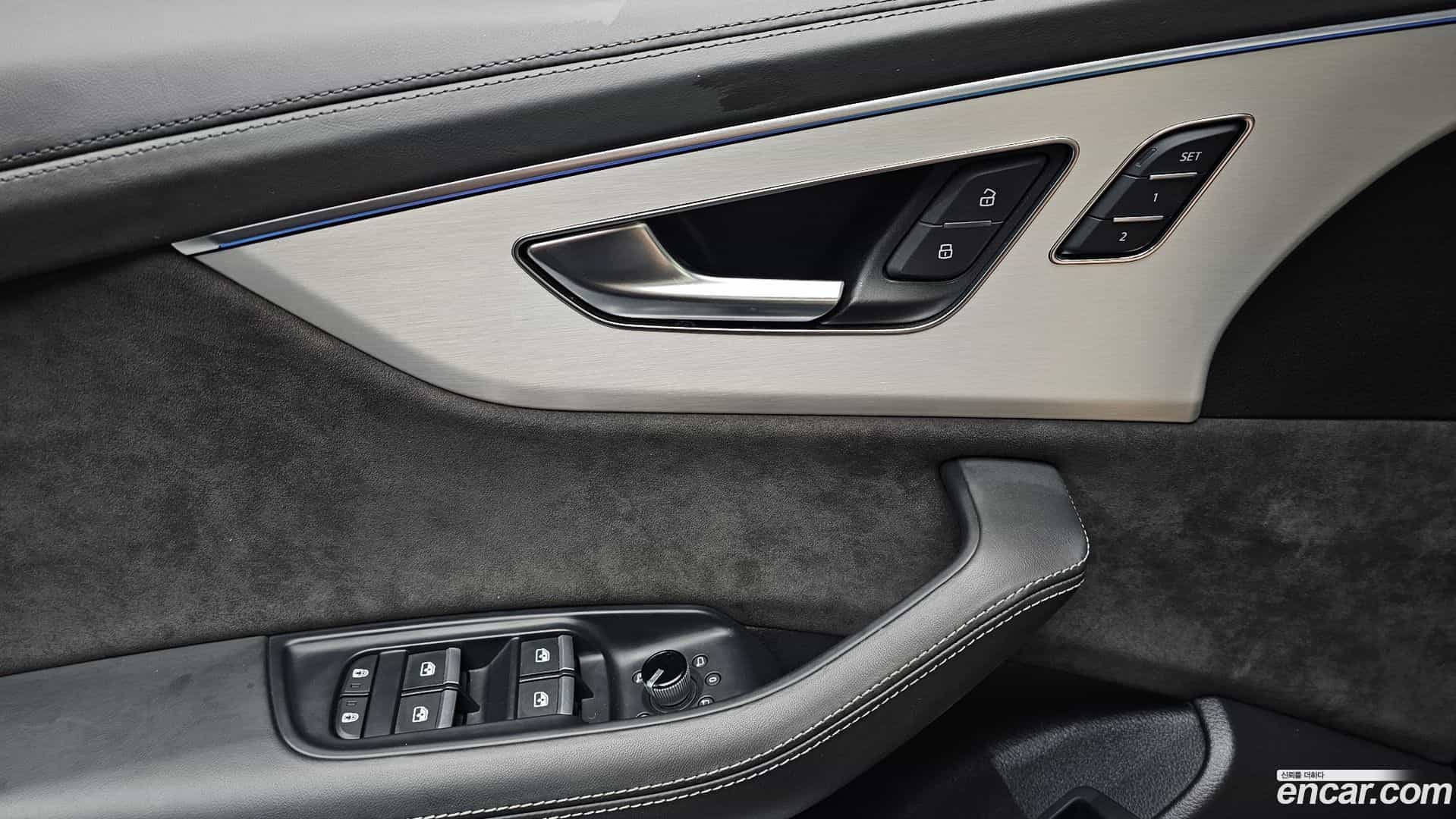 Q8 Audi 2022.7-OPTION-040