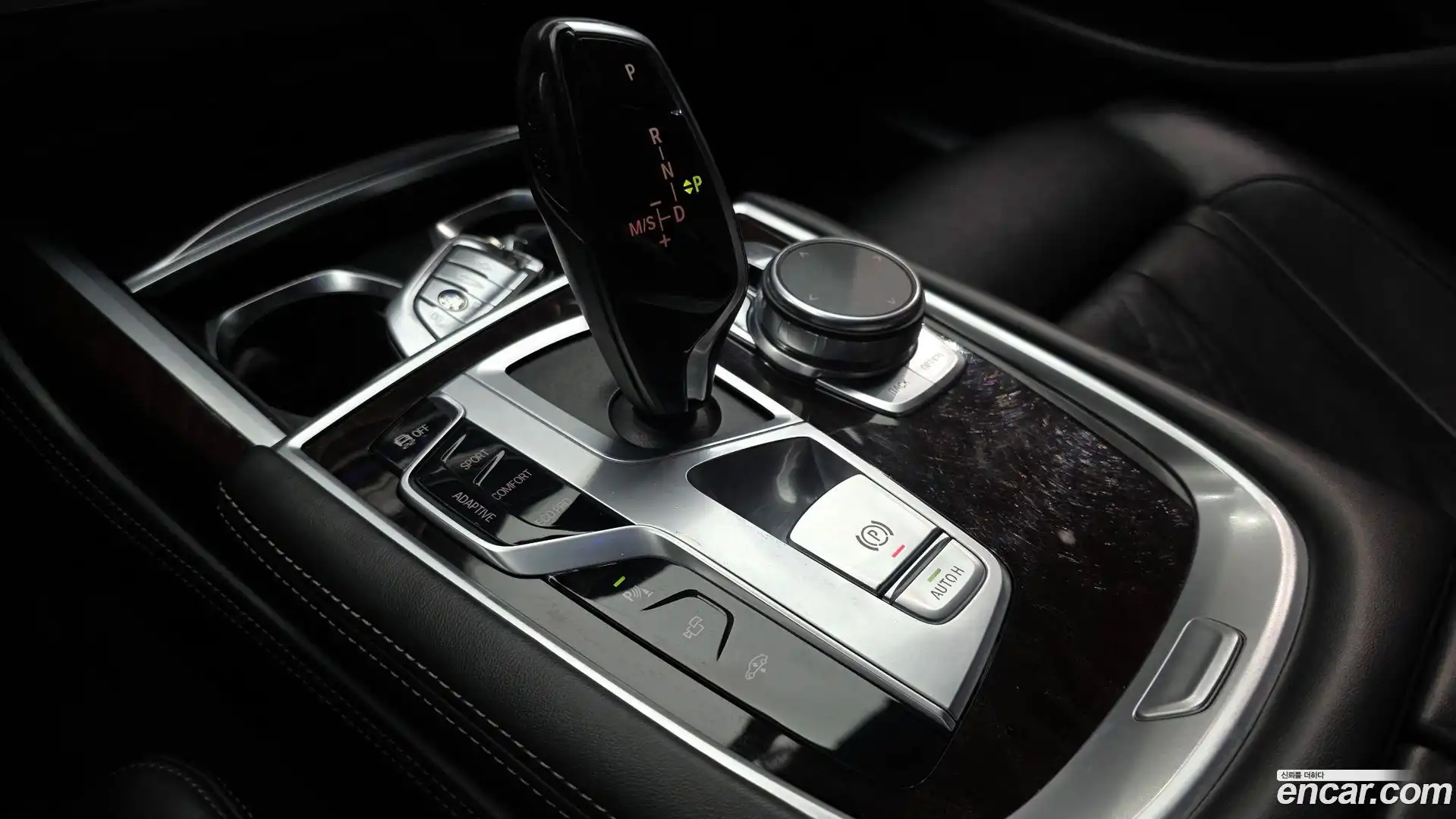 7-Series BMW 2016.8-INNER-009