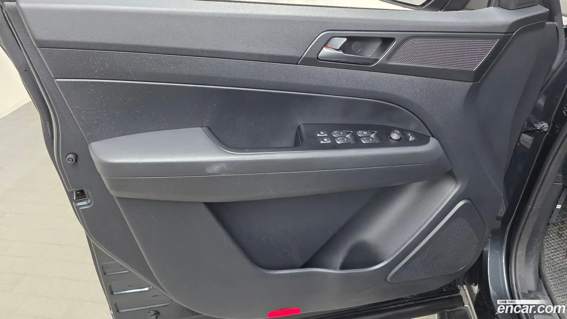 Rexton KG Mobility 2021.9-INNER-034