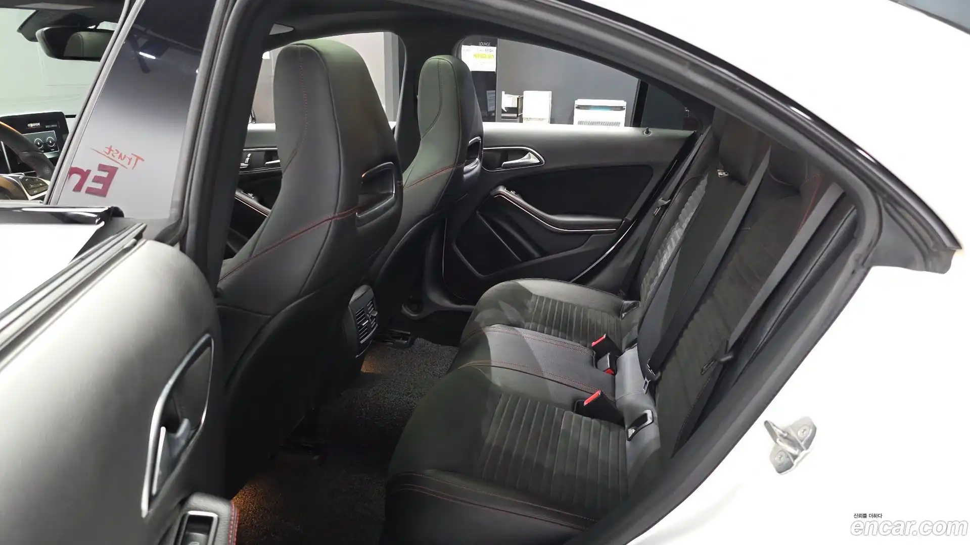 CLA-Class Mercedes-Benz 2018.8-OPTION-016