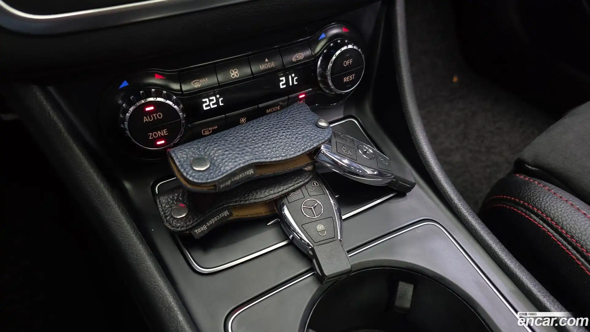 CLA-Class Mercedes-Benz 2018.8-OPTION-020