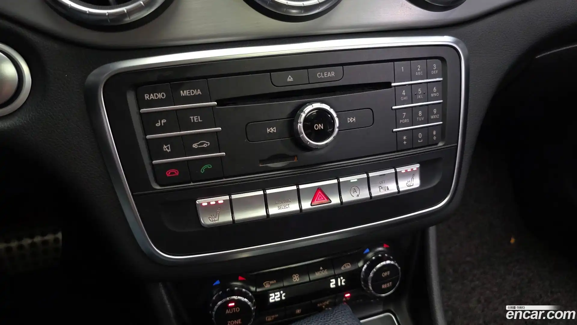 CLA-Class Mercedes-Benz 2018.8-OPTION-046